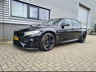 BMW M3 F80 LEDER NAVI CRUISE PDC CARBON BLACK ON BLACK