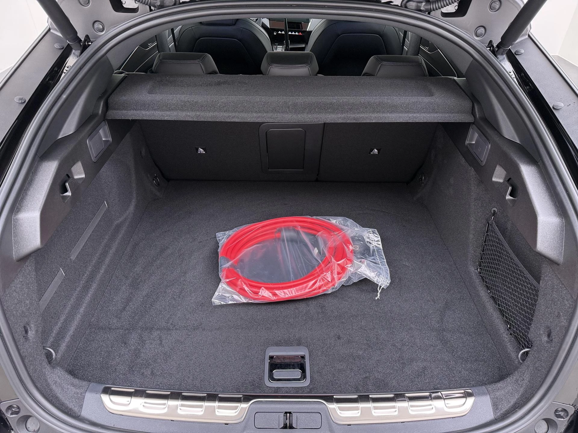 Hoofdafbeelding Peugeot 408