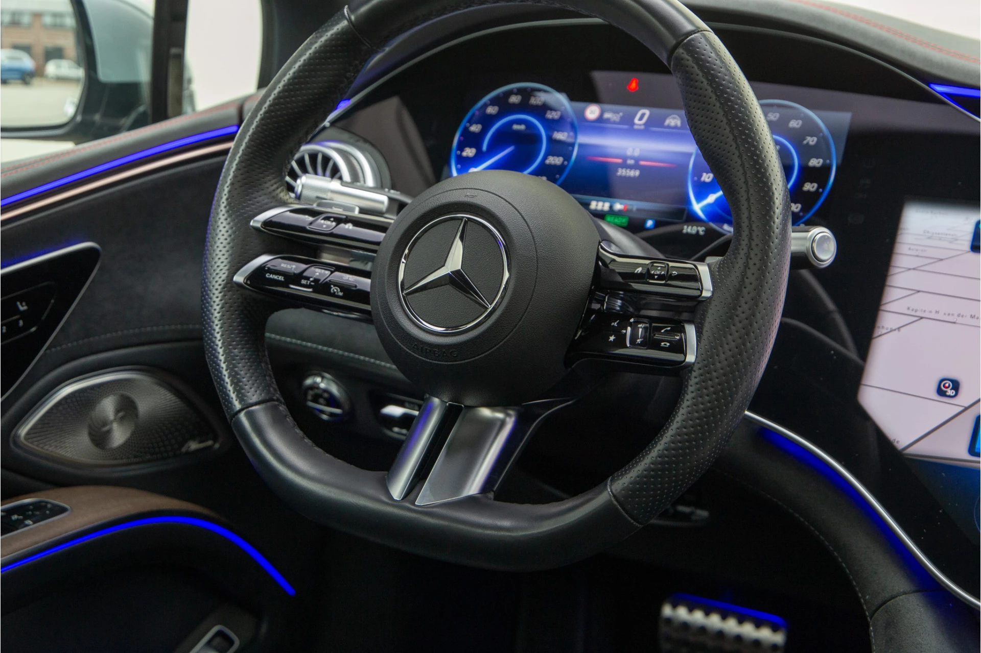 Hoofdafbeelding Mercedes-Benz EQS