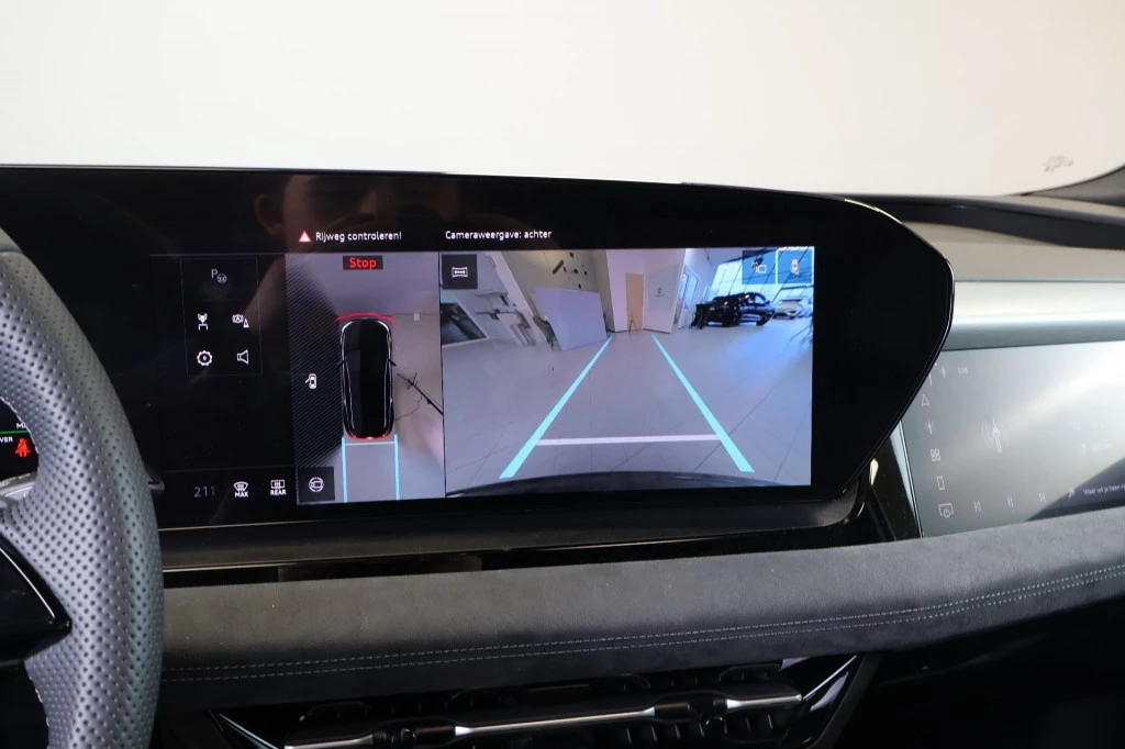 Hoofdafbeelding Audi Q6 e-tron