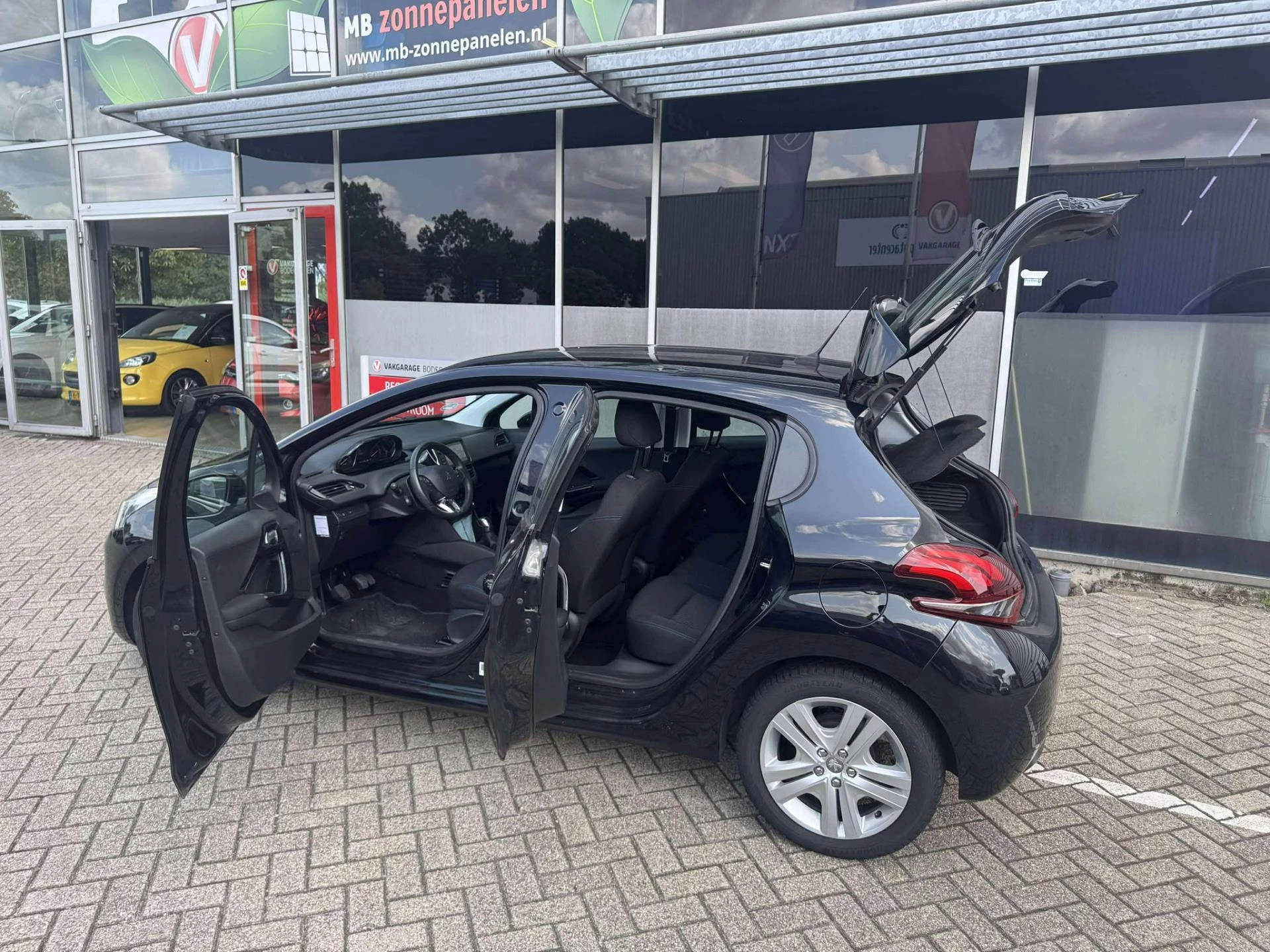 Hoofdafbeelding Peugeot 208