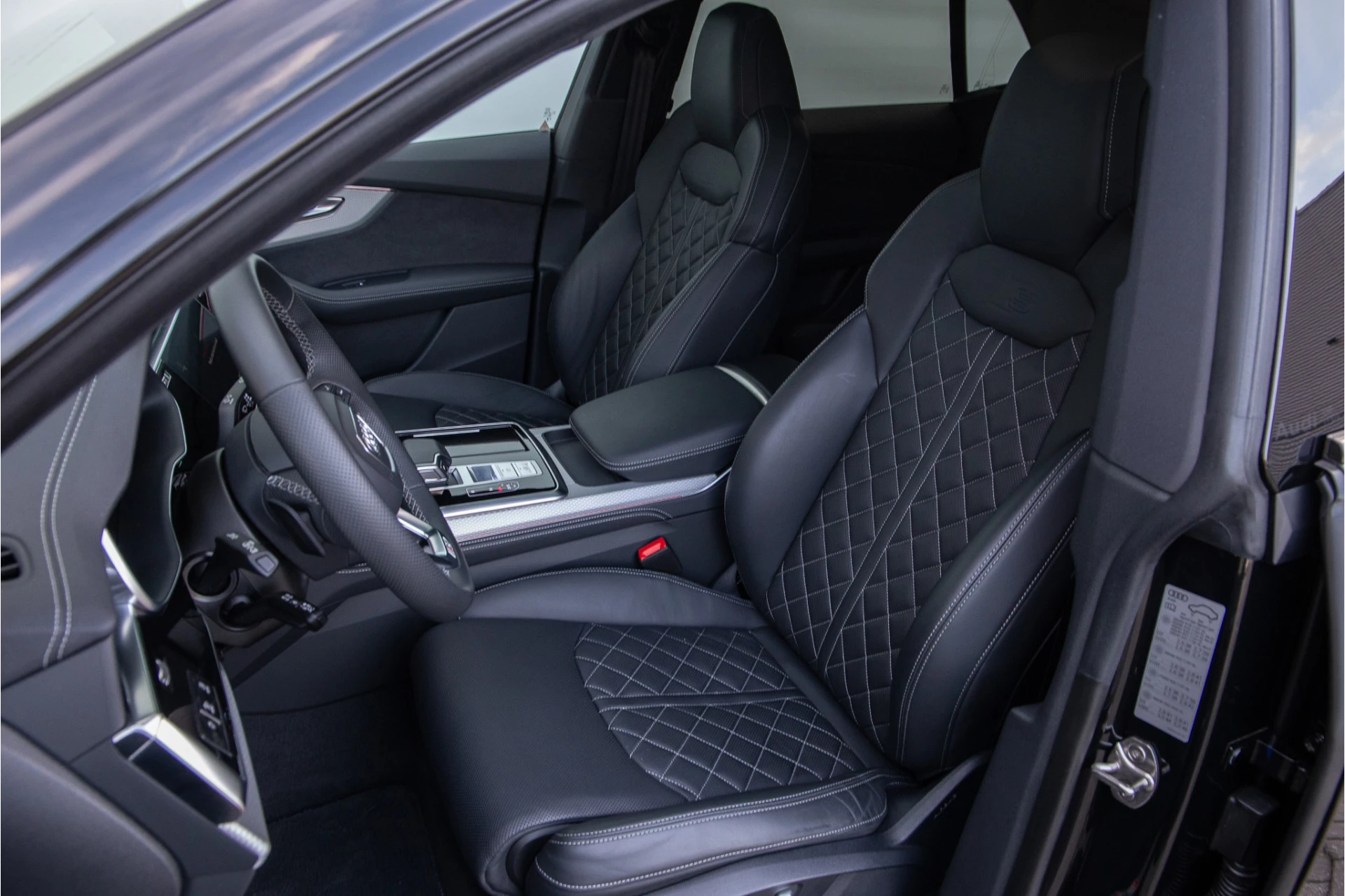 Hoofdafbeelding Audi Q8