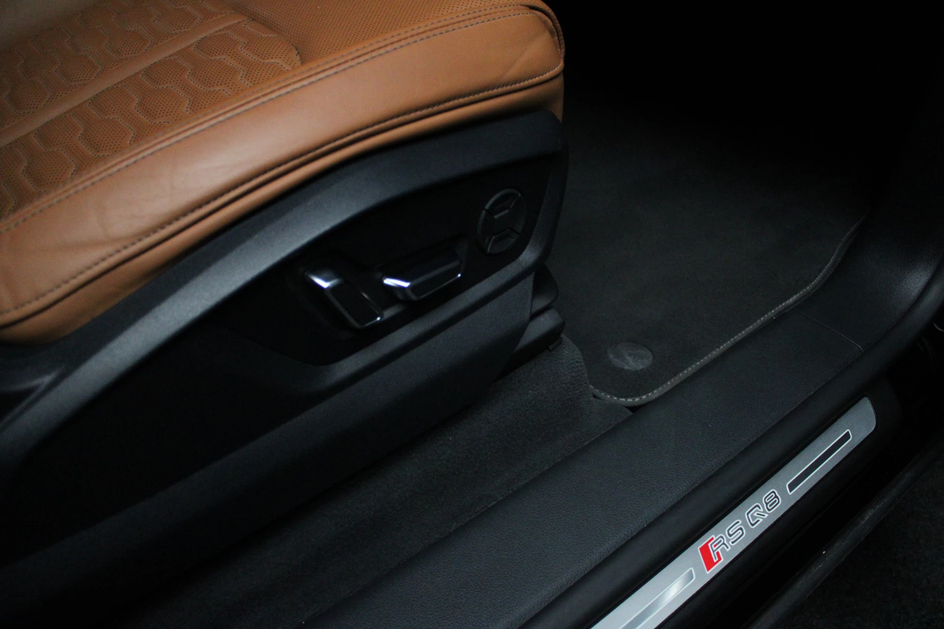 Hoofdafbeelding Audi RSQ8