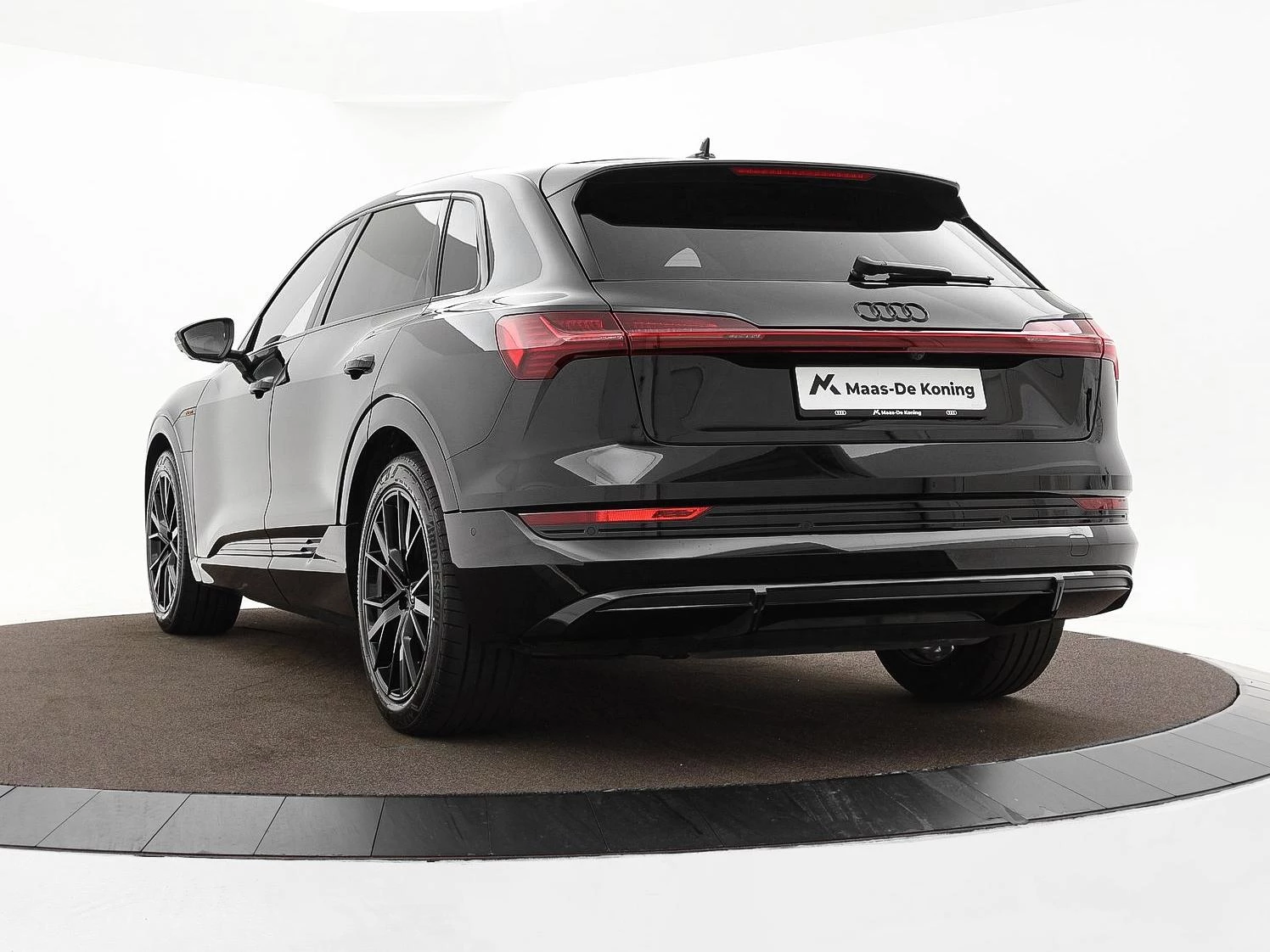 Hoofdafbeelding Audi e-tron