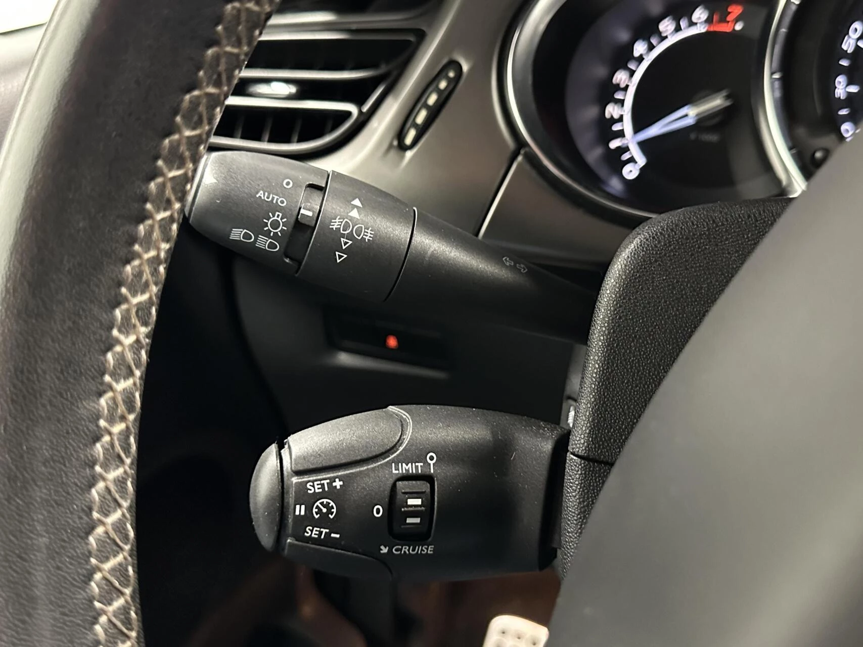 Hoofdafbeelding DS DS 3