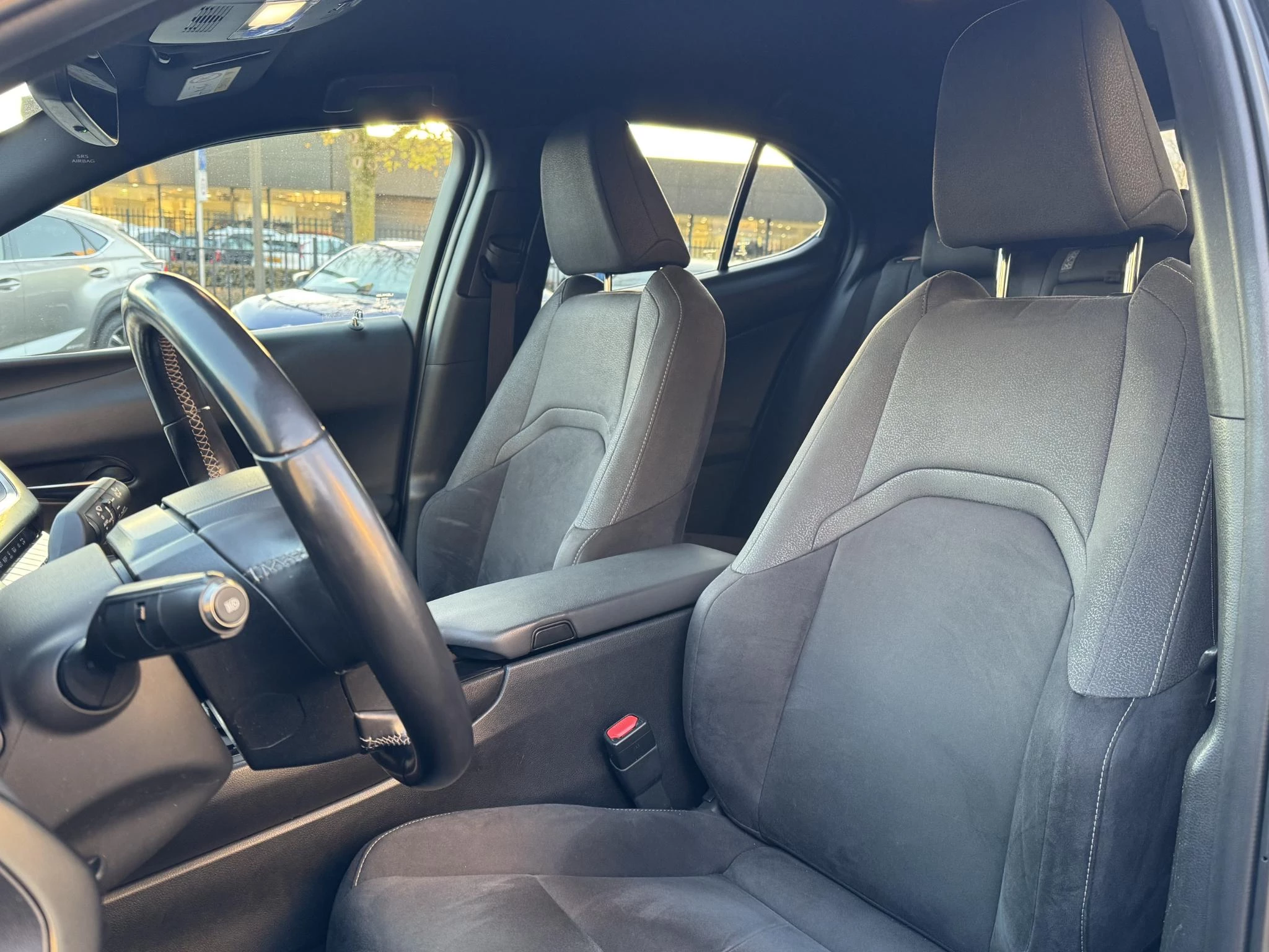 Hoofdafbeelding Lexus UX