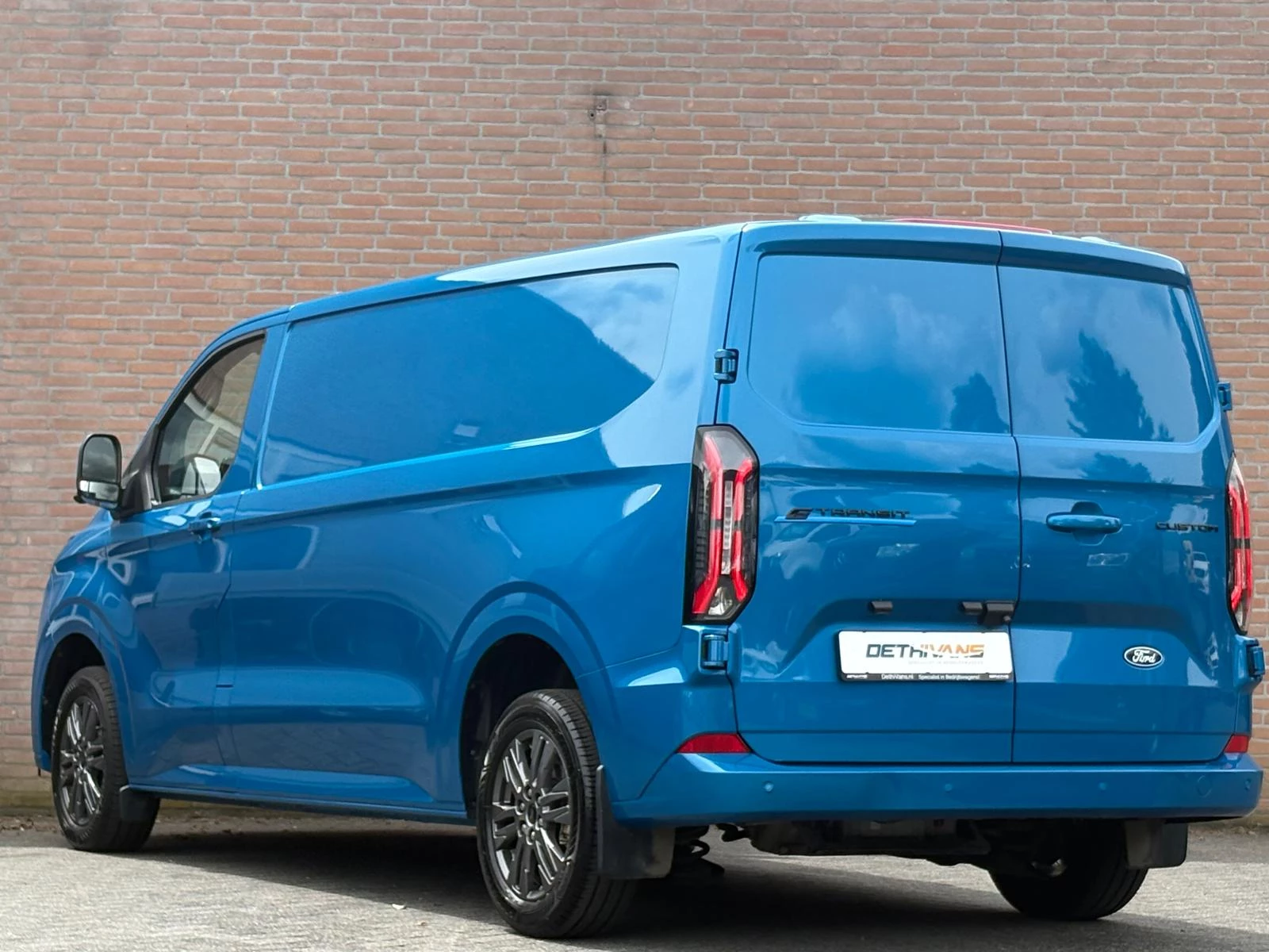 Hoofdafbeelding Ford E-Transit Custom