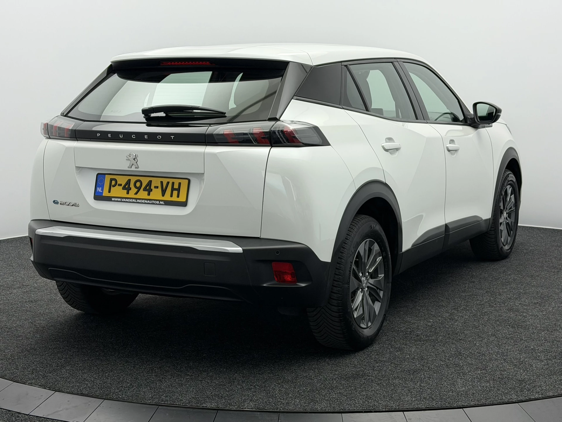 Hoofdafbeelding Peugeot e-2008