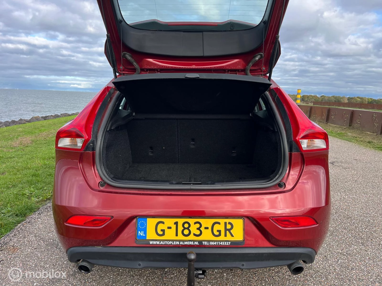Hoofdafbeelding Volvo V40