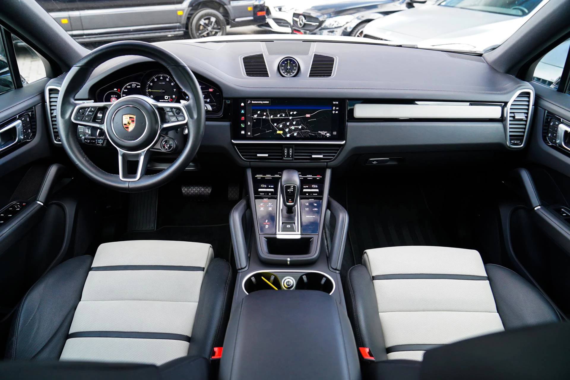 Hoofdafbeelding Porsche Cayenne