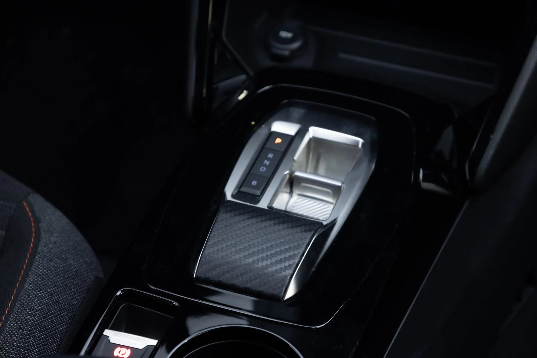 Hoofdafbeelding Peugeot e-208