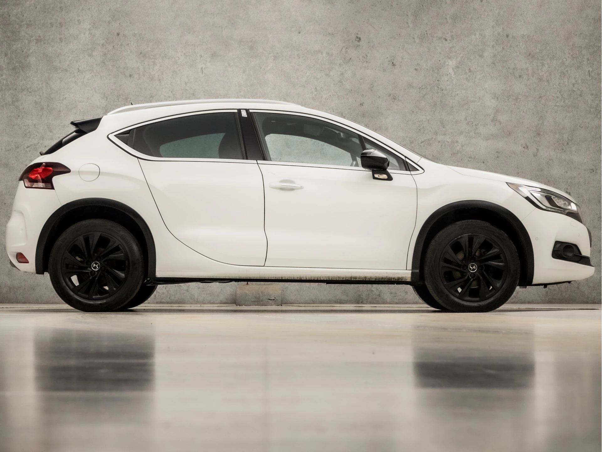 Hoofdafbeelding DS DS 4