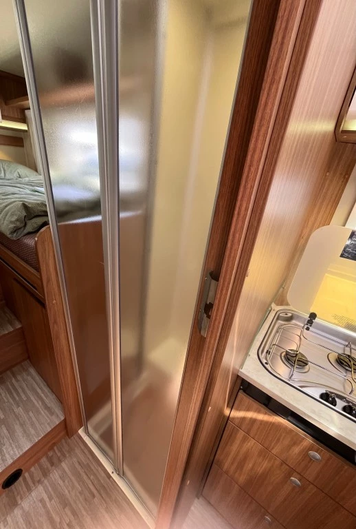 Hoofdafbeelding Carado T 447 Enkele Bedden Hefbed