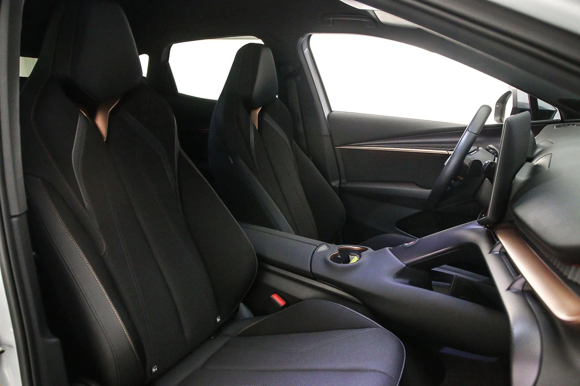 Hoofdafbeelding CUPRA Tavascan