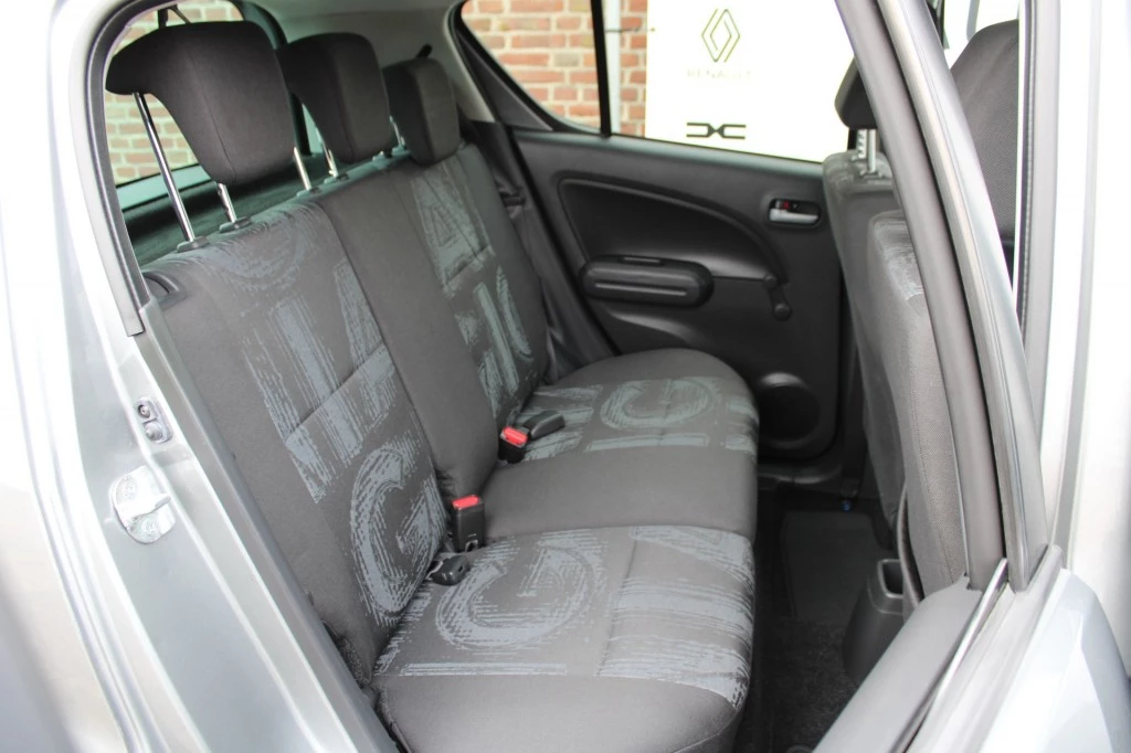 Hoofdafbeelding Opel Agila