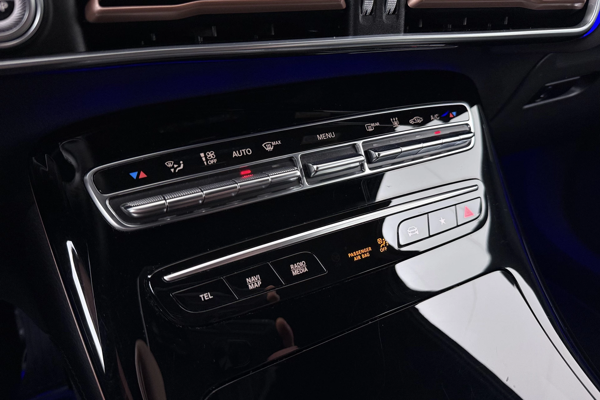 Hoofdafbeelding Mercedes-Benz EQC