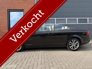 Hoofdafbeelding Volvo C70 Volvo C70 Convertible 2.4i geartr. Summum - face-lift - dealer onderh.