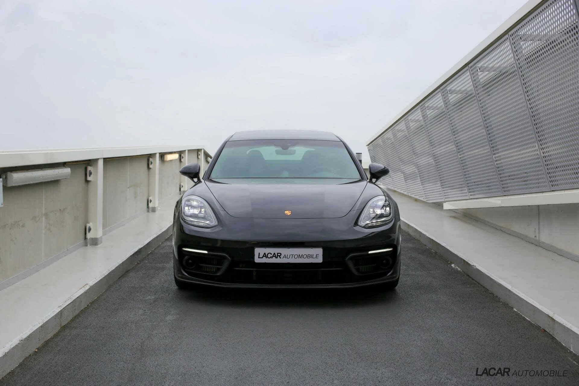 Hoofdafbeelding Porsche Panamera