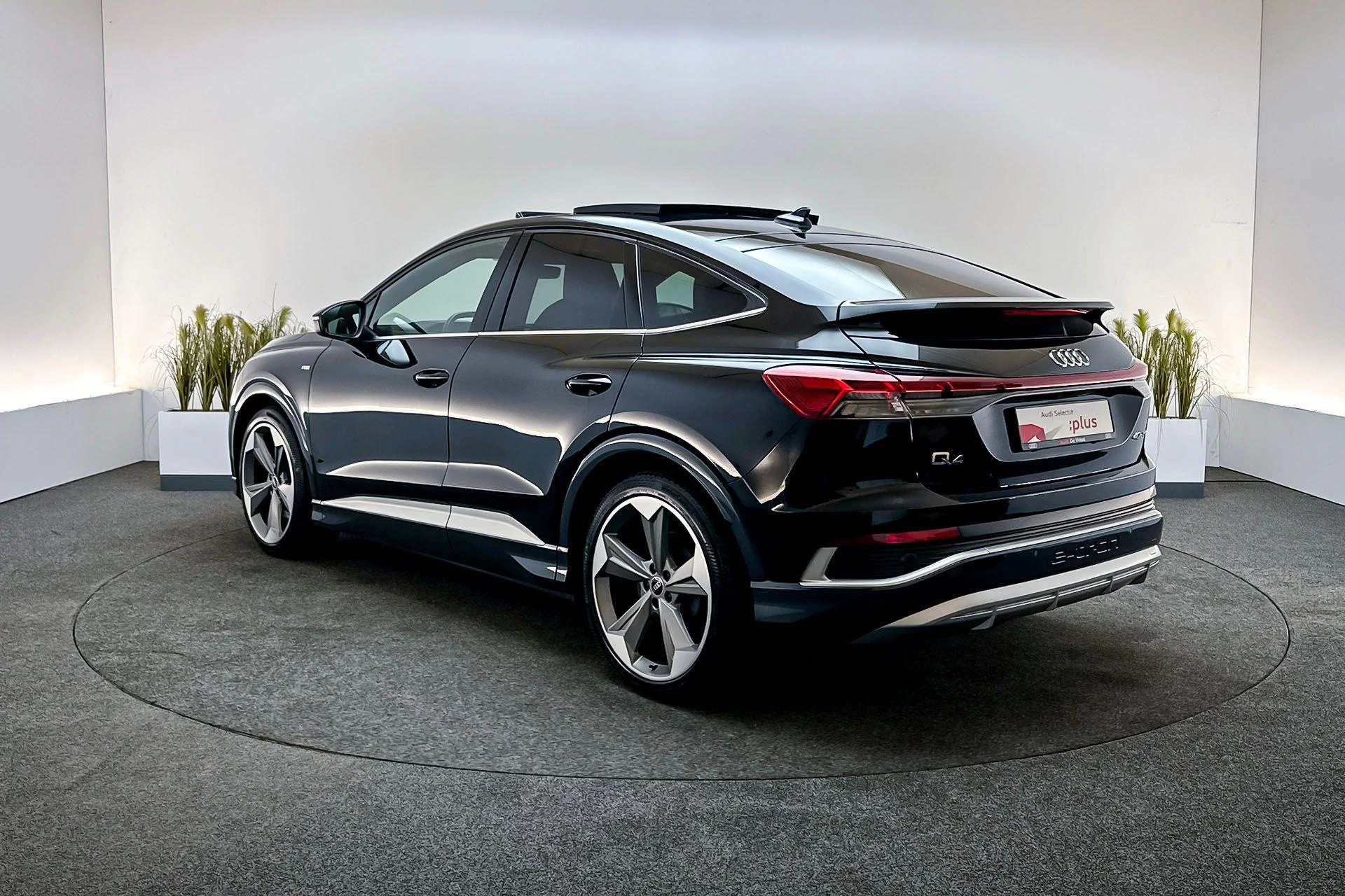 Hoofdafbeelding Audi Q4 Sportback e-tron