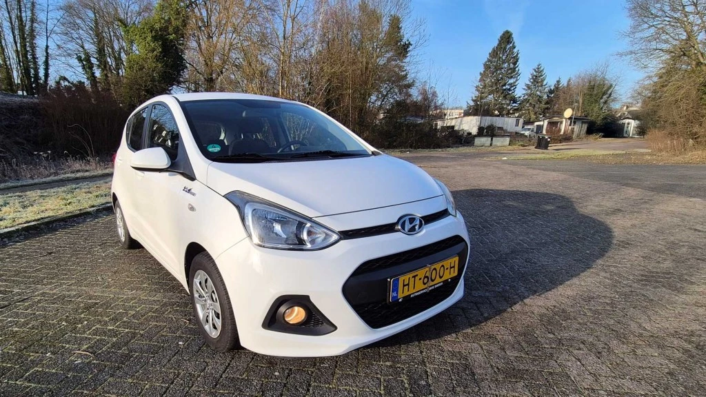 Hoofdafbeelding Hyundai i10