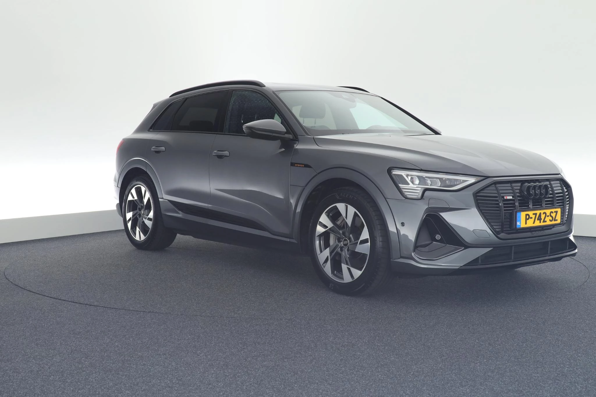 Hoofdafbeelding Audi e-tron
