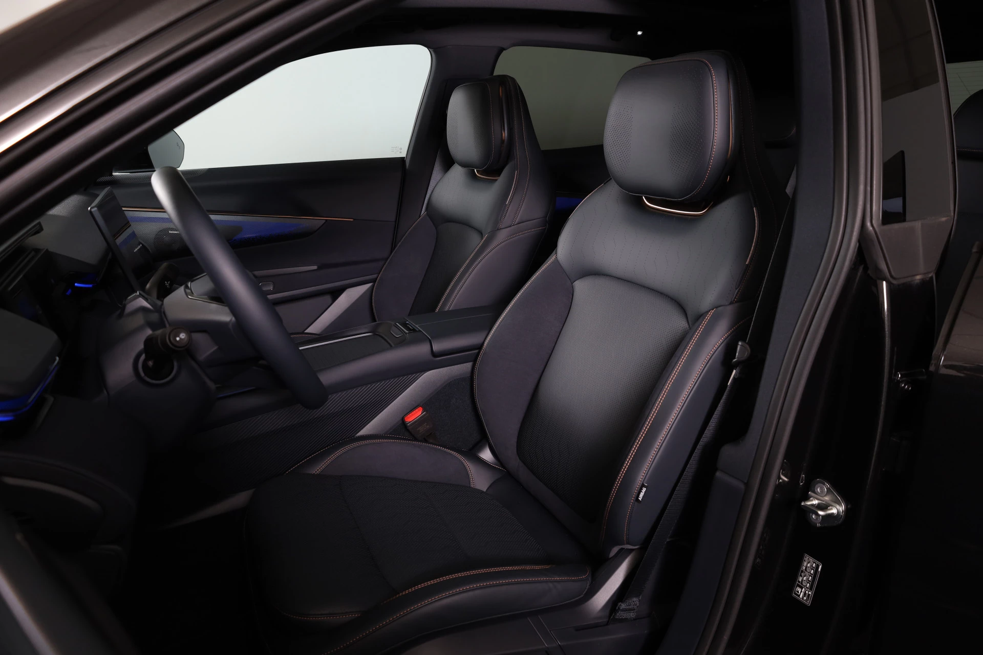 Hoofdafbeelding Lynk & Co 08