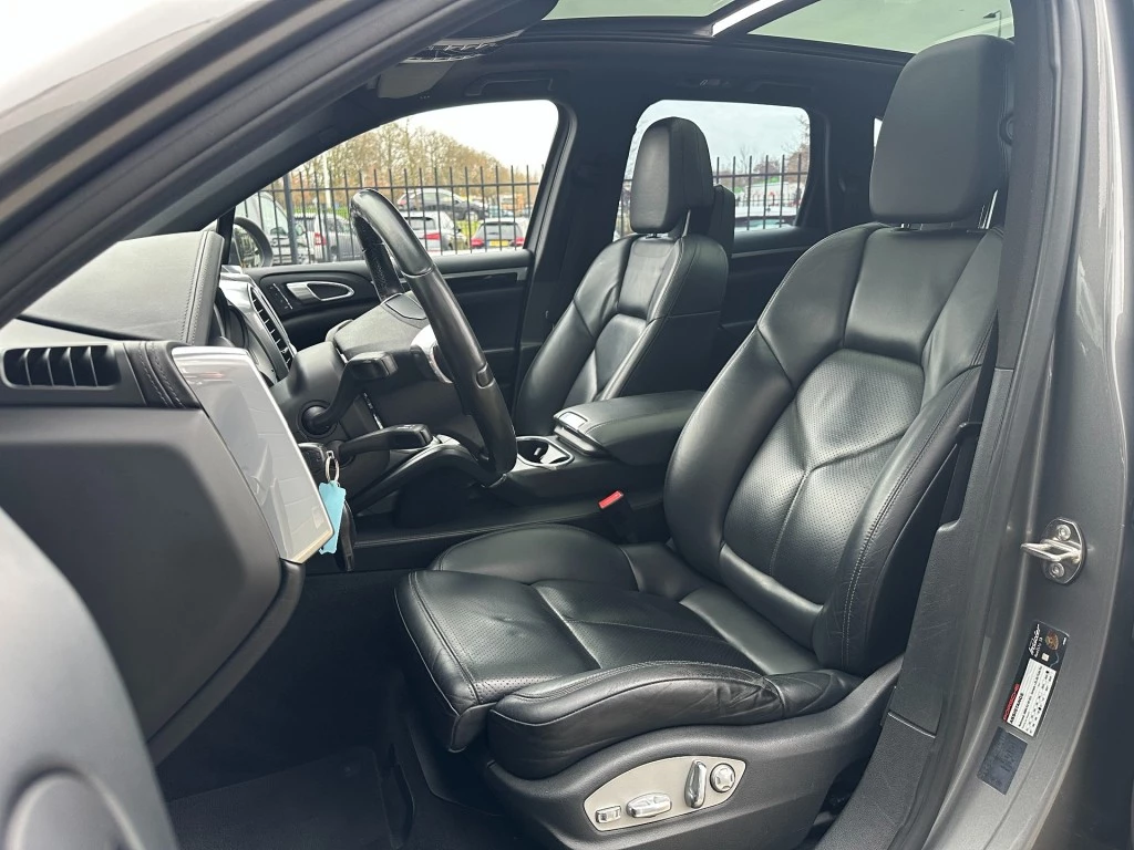 Hoofdafbeelding Porsche Cayenne