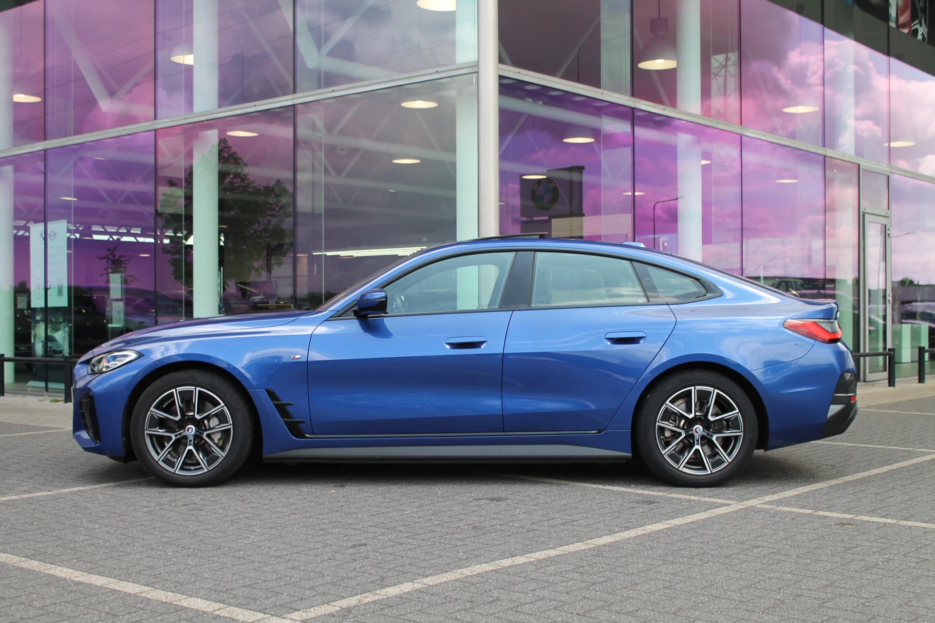 Hoofdafbeelding BMW i4