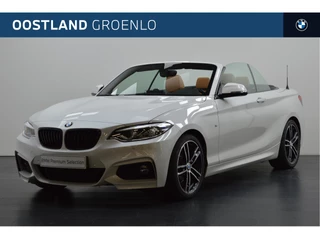 BMW 2 Serie Cabrio 220i High Executive M Sport Automaat / Sportstoelen / M Sportonderstel / Stoelverwarming / Multifunctioneel stuurwiel /  Adaptieve LED / Cruise Control