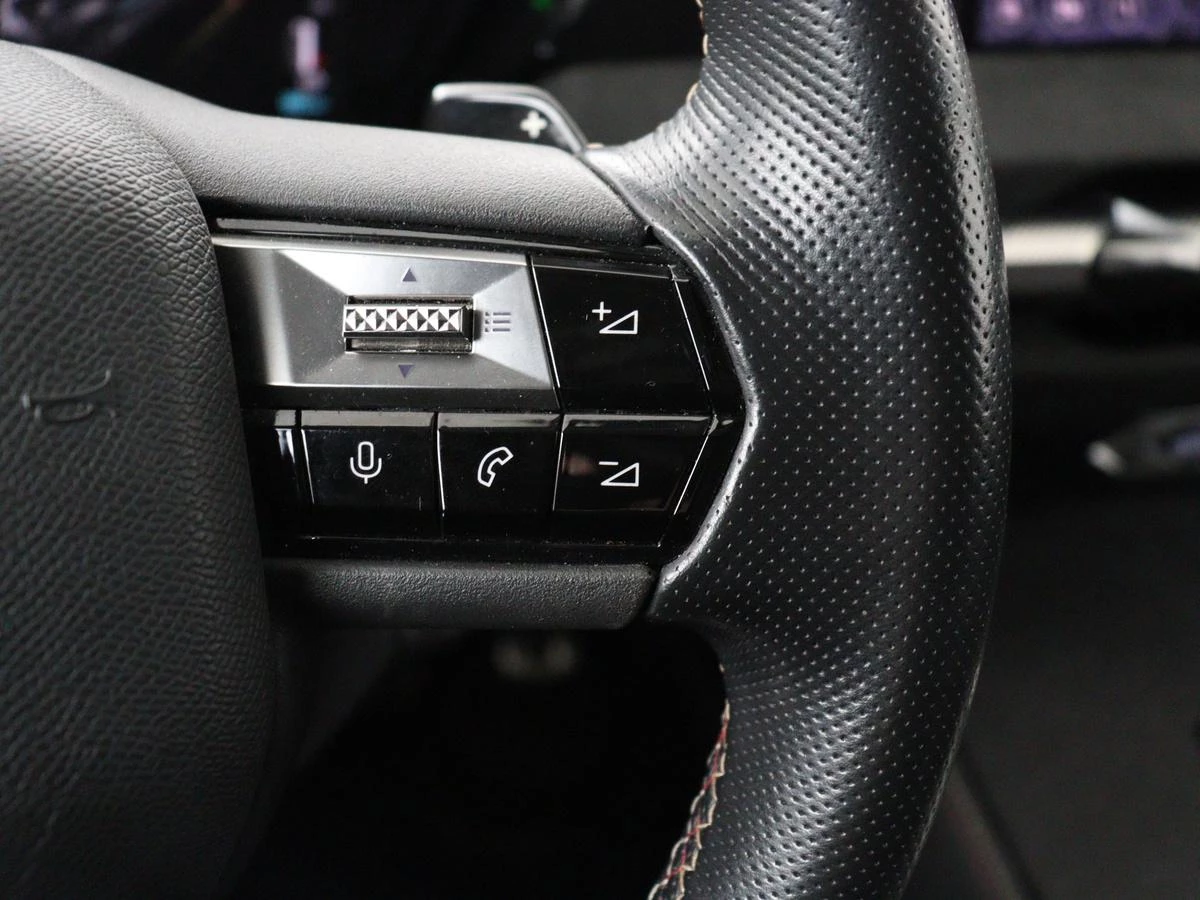 Hoofdafbeelding DS DS 4