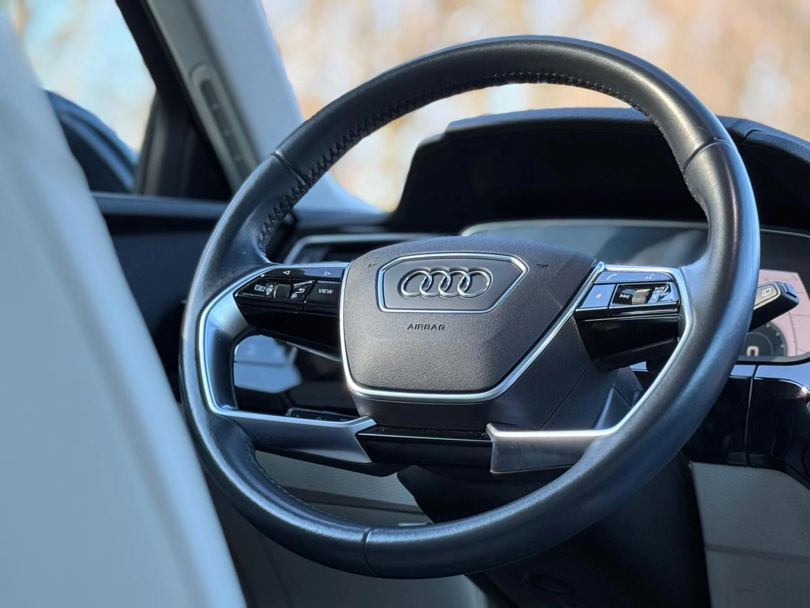 Hoofdafbeelding Audi e-tron