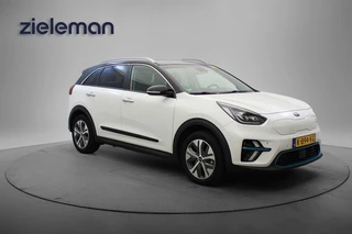 Kia e-Niro DynamicPlusLine 3 Fase 64 kWh - Carplay, Half Leer, Camera, Stuur/Stoelverw. JBL