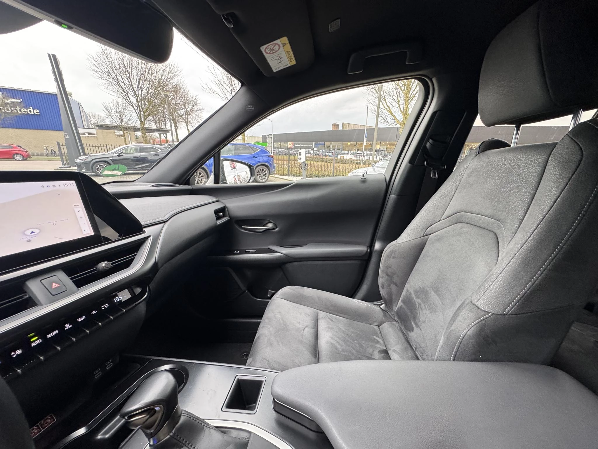 Hoofdafbeelding Lexus UX