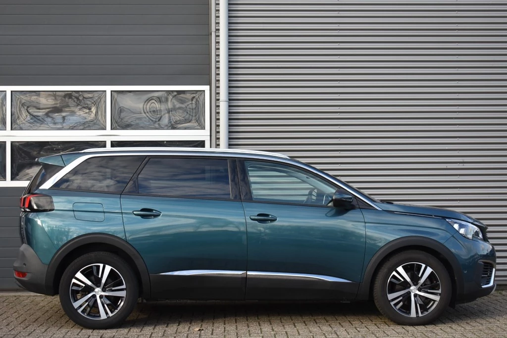 Hoofdafbeelding Peugeot 5008