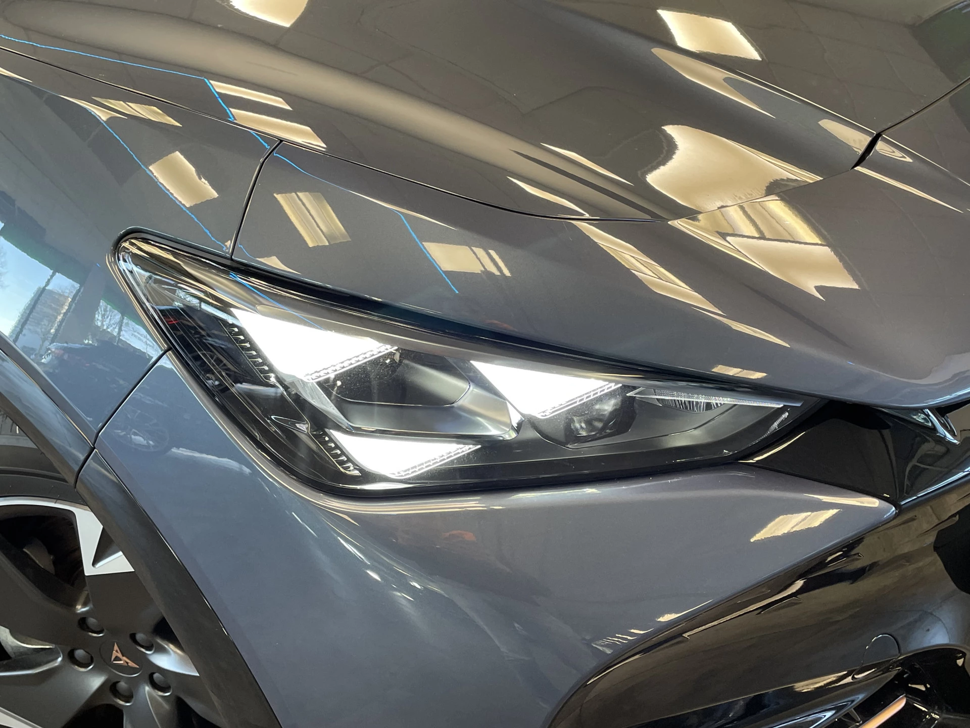 Hoofdafbeelding CUPRA Tavascan