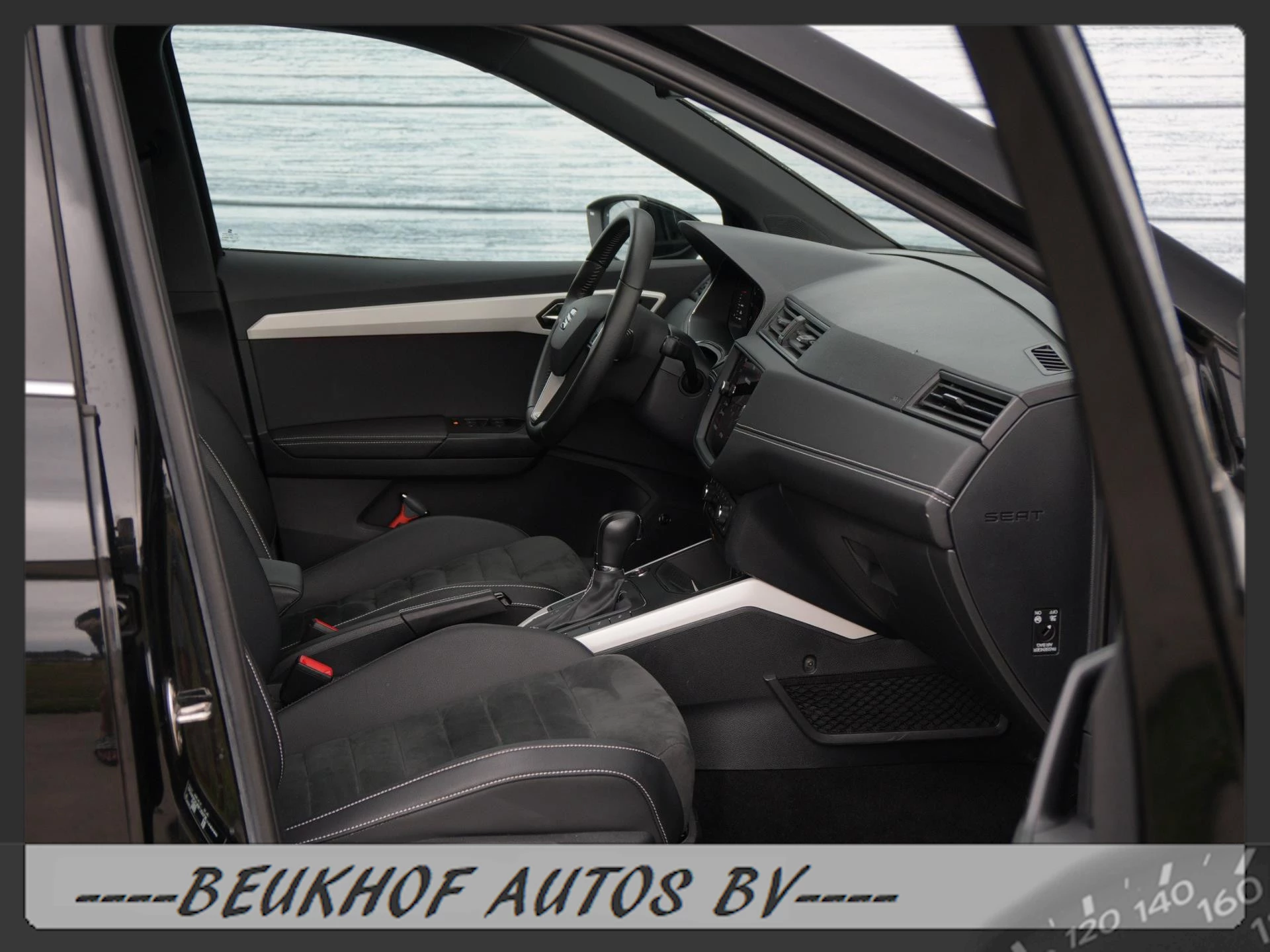 Hoofdafbeelding SEAT Arona