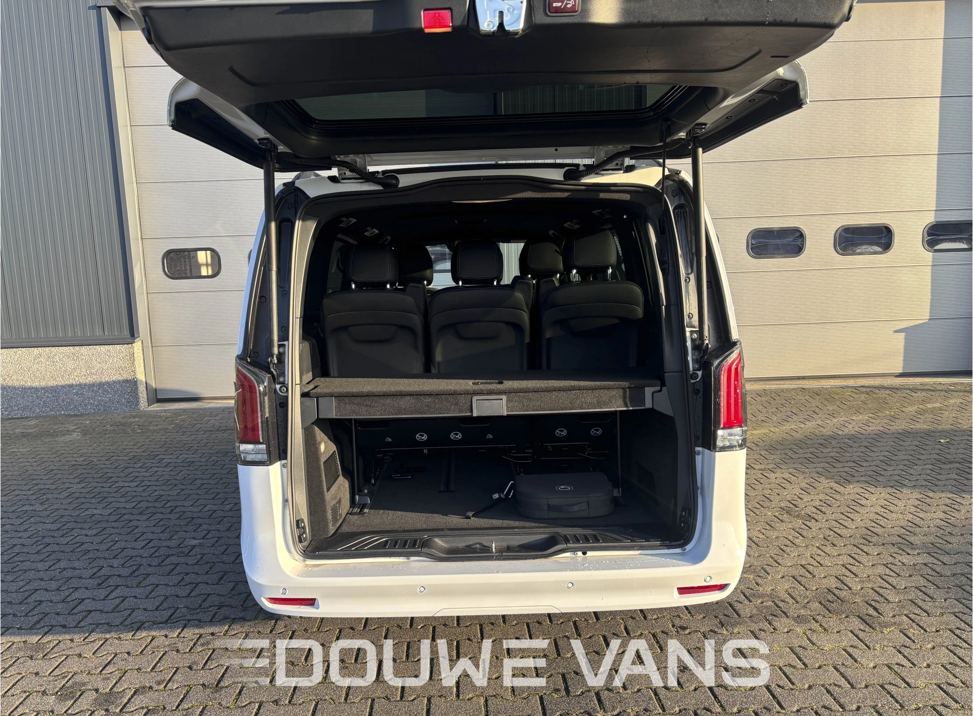 Hoofdafbeelding Mercedes-Benz EQV