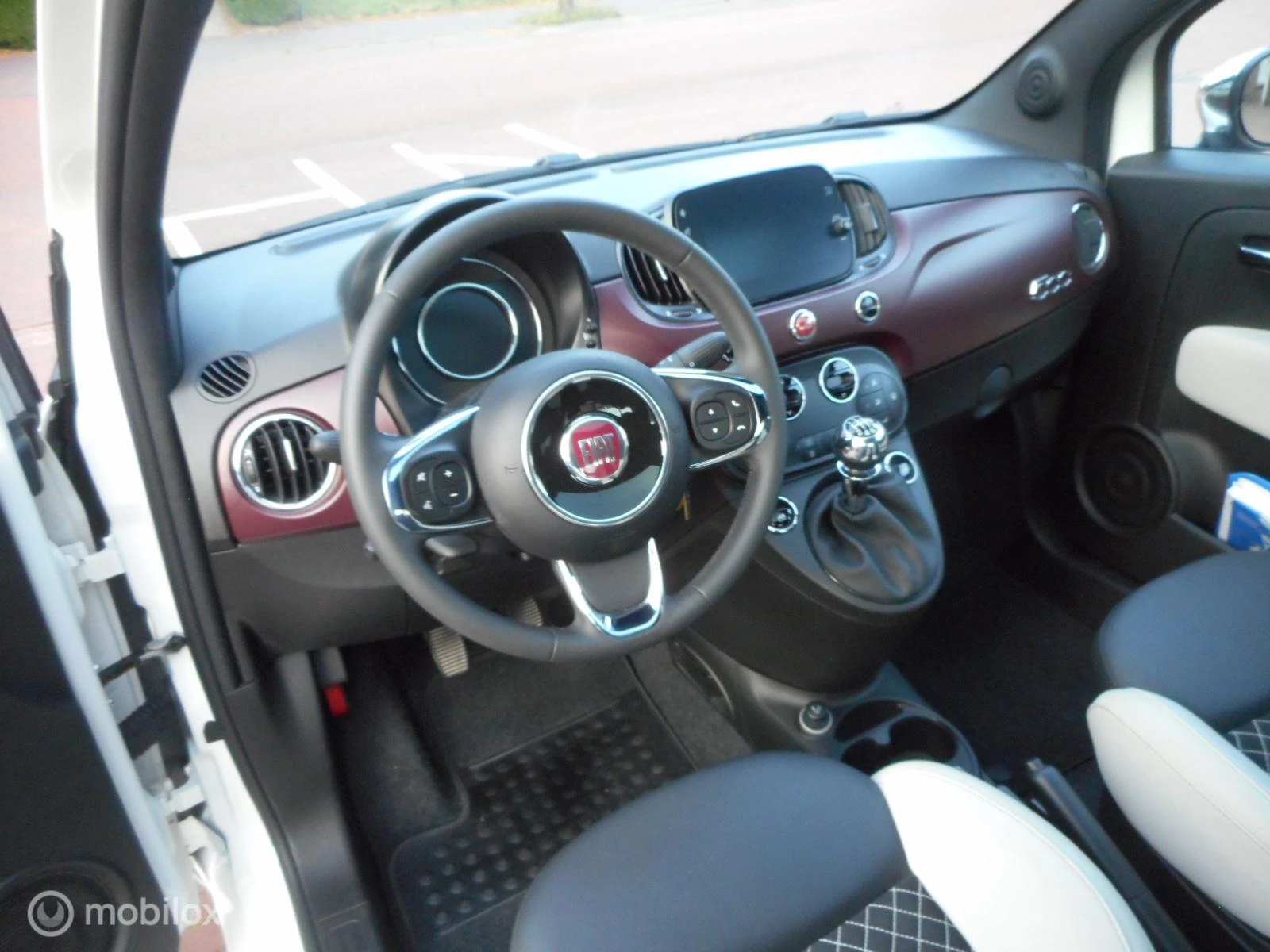 Hoofdafbeelding Fiat 500
