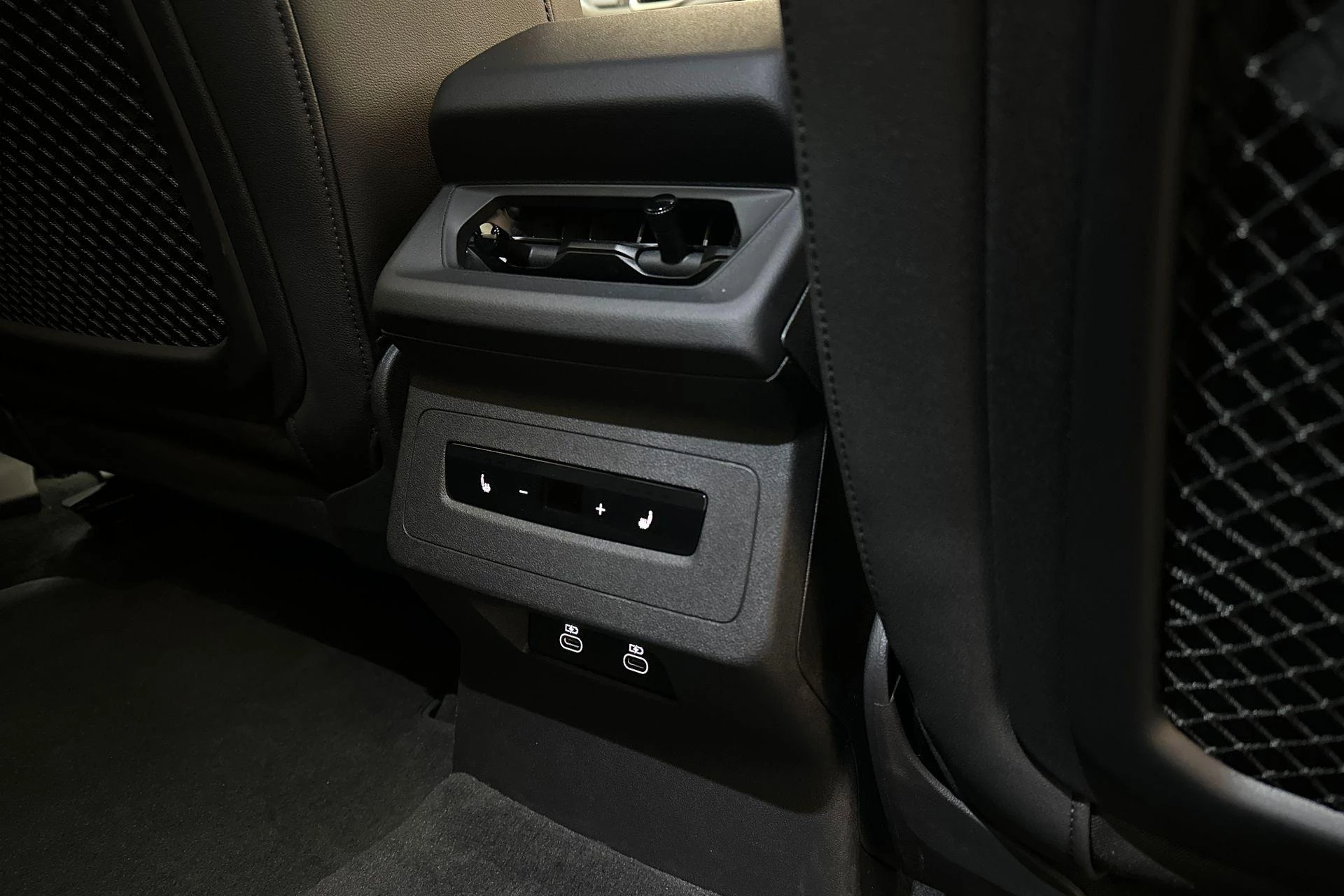 Hoofdafbeelding Audi S6 Avant e-tron