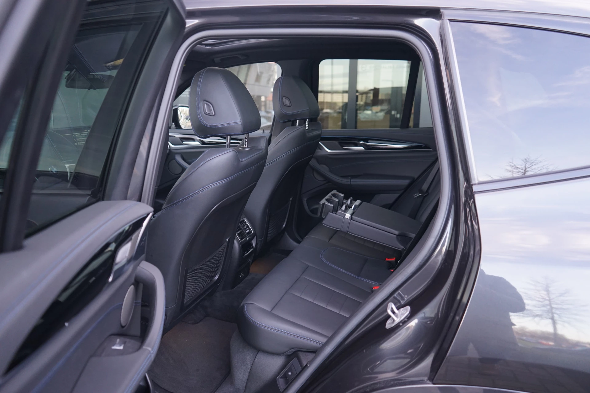 Hoofdafbeelding BMW iX3