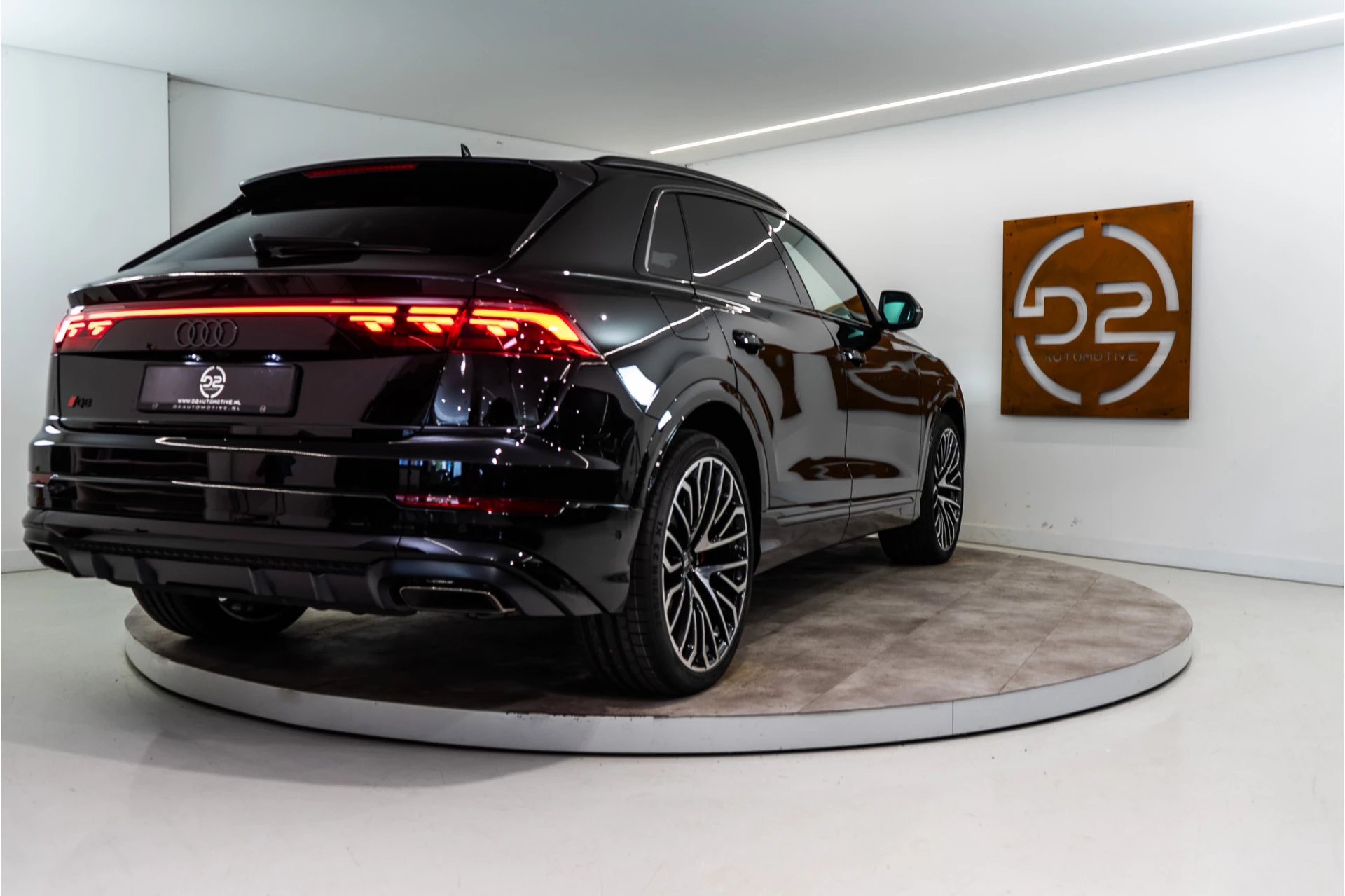 Hoofdafbeelding Audi Q8