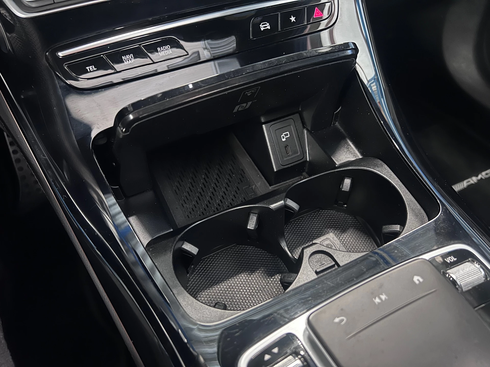 Hoofdafbeelding Mercedes-Benz EQC