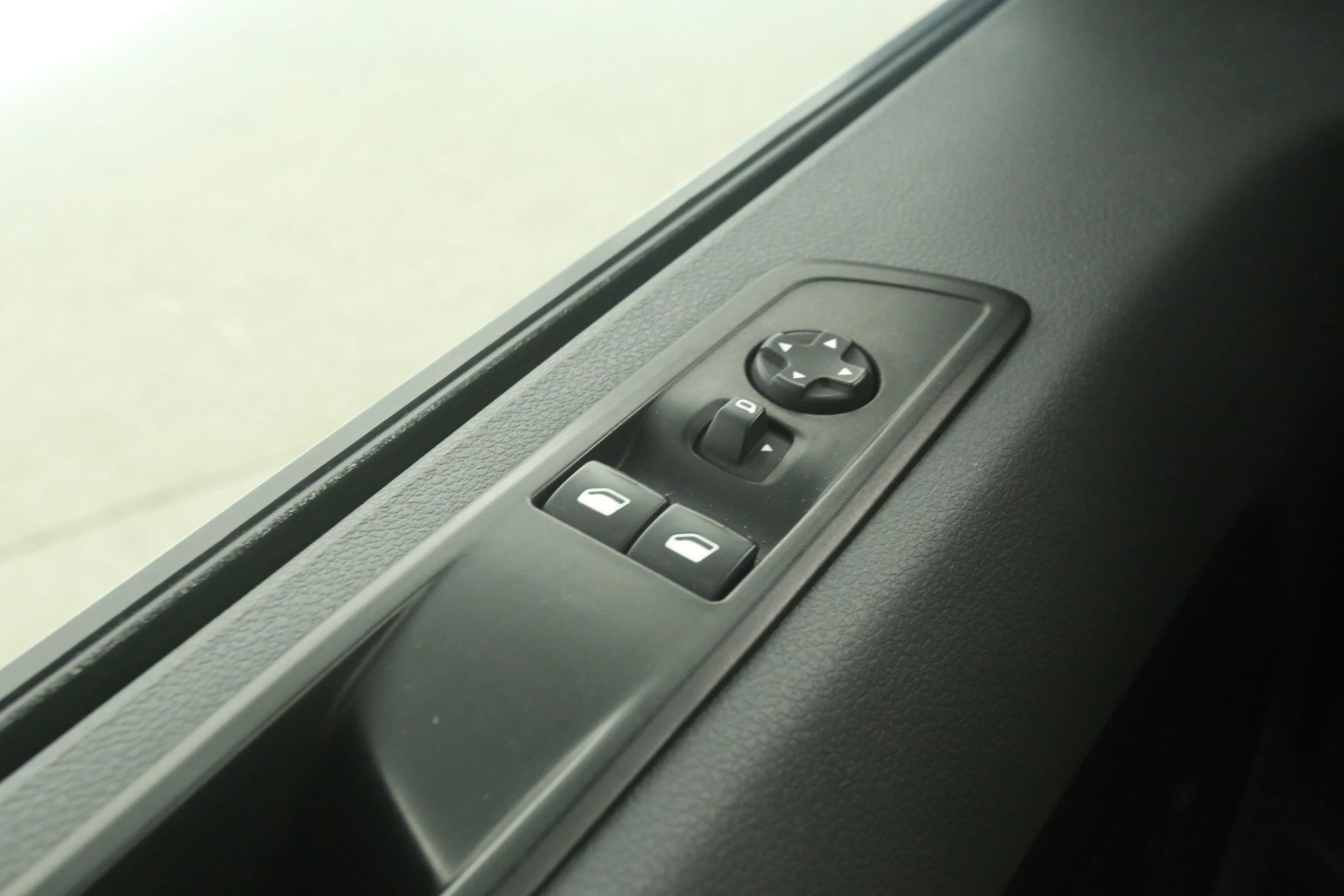 Hoofdafbeelding Peugeot e-Expert