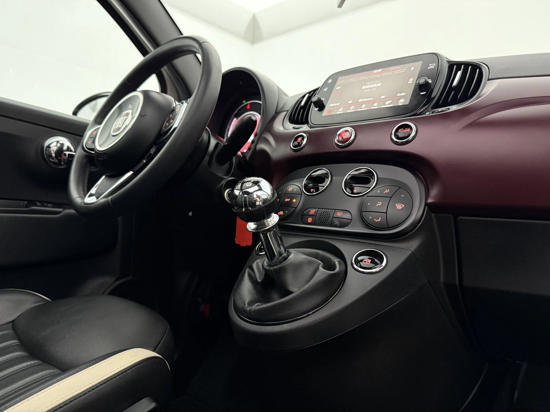 Hoofdafbeelding Fiat 500C