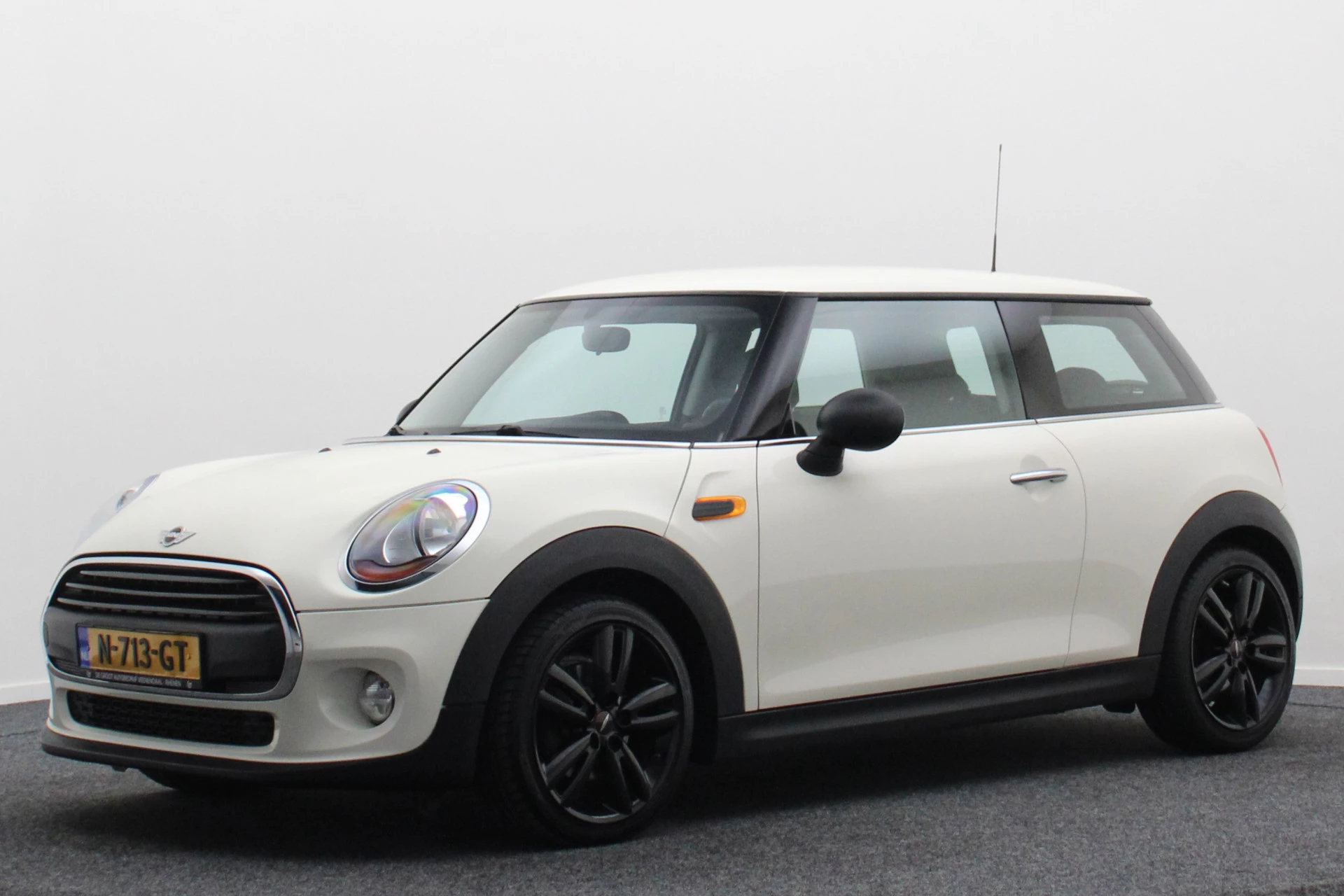 Hoofdafbeelding MINI One