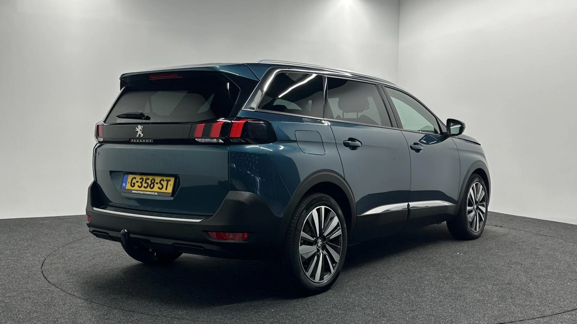 Hoofdafbeelding Peugeot 5008