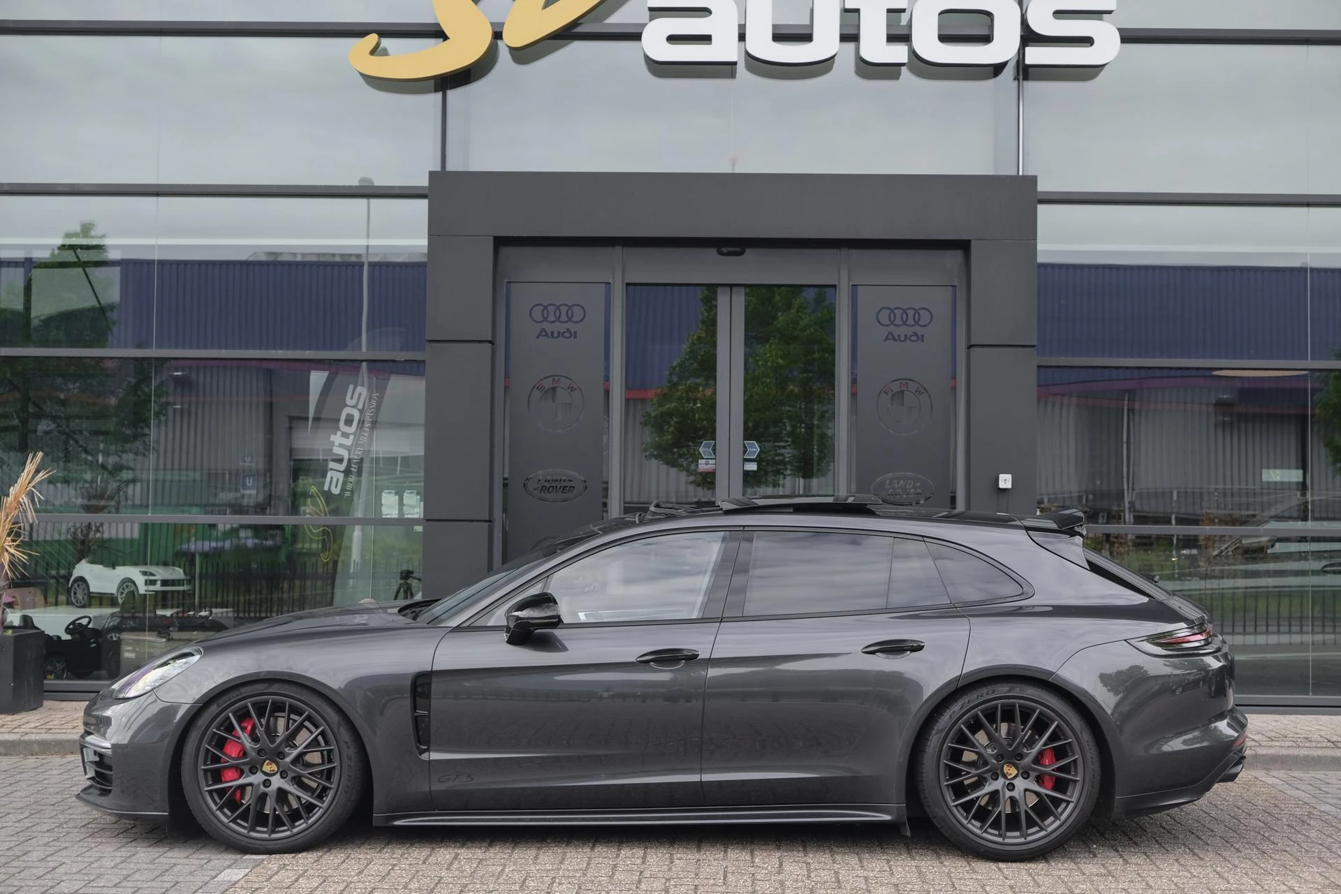 Hoofdafbeelding Porsche Panamera