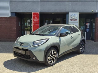 Hoofdafbeelding Toyota Aygo Toyota Aygo X PULSE NIEUW DIRECT LEVERBAAR! CLIMA LED APPLE/ANDROID 17'' LM-VELGEN CAMERA AD-CRUISE