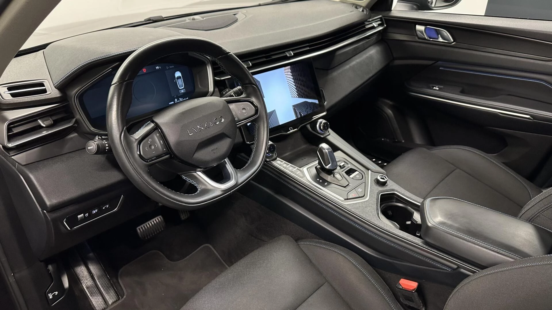 Hoofdafbeelding Lynk & Co 01