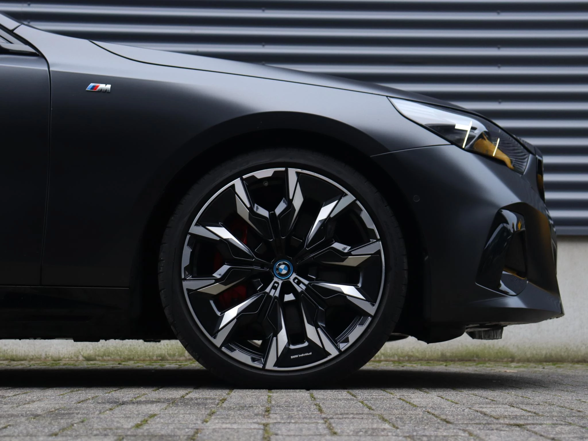 Hoofdafbeelding BMW i5